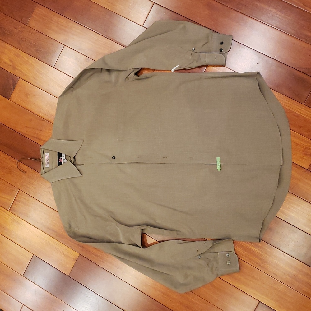 Men's 15 1/2  32/33 button down long sleeve shirt. VR by Vito Rufolo